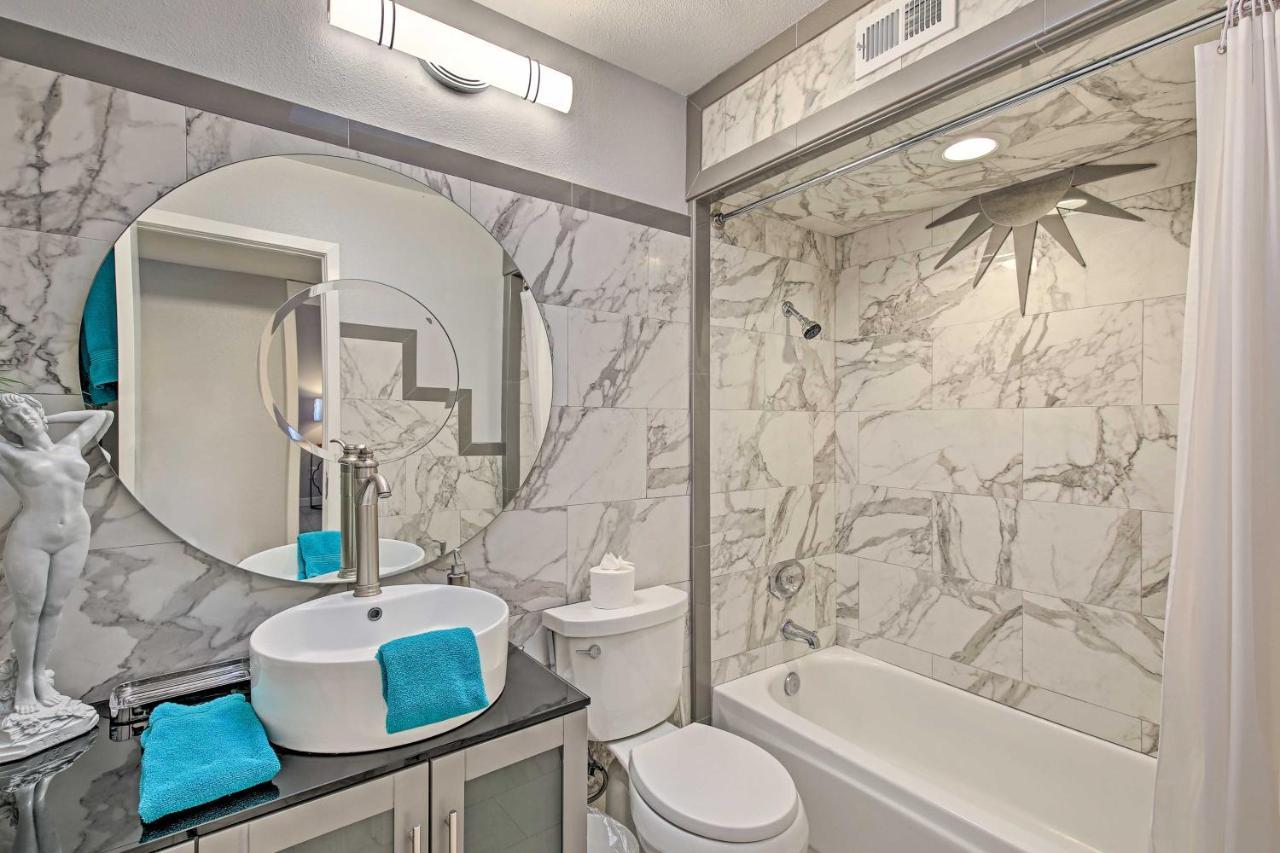 Pet-Friendly Palm Springs Escape With Heated Pool! Villa ภายนอก รูปภาพ